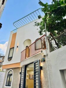 BÁN NHÀ GÓC 2 MẶT TIỀN QL13 P.26 BÌNH THẠNH