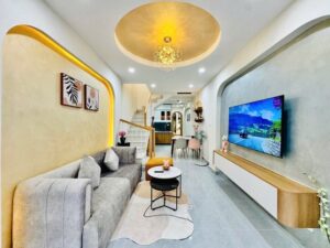 BÁN NHÀ NGAY NGÃ 4 HÀNG XANH BÌNH THẠNH