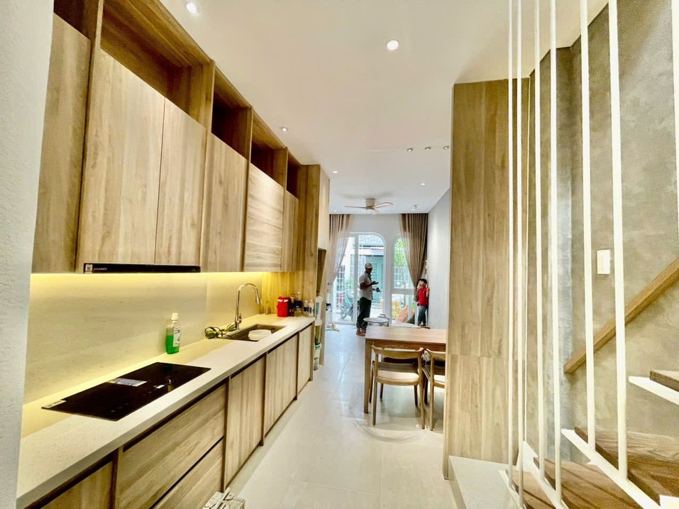 MẶT TIỀN PHAN VĂN HÂN P.GIA ĐỊNH BÌNH THẠNH